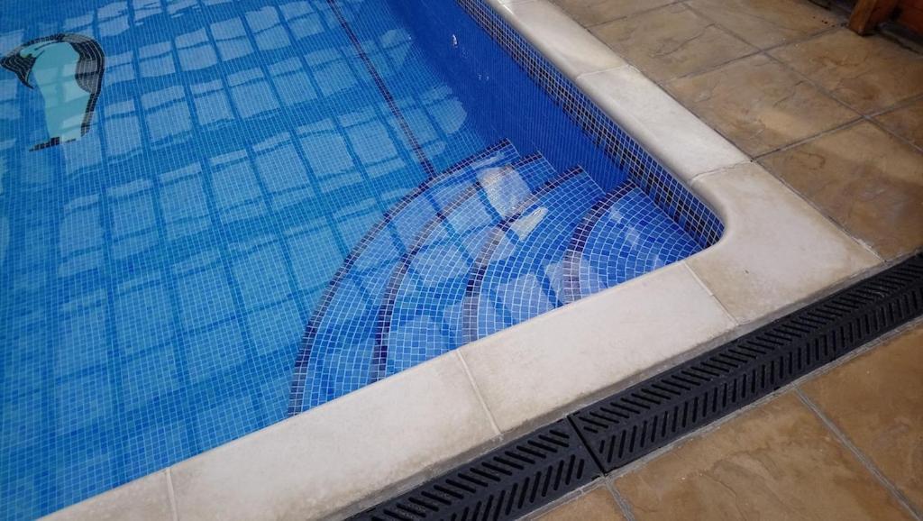 רייד 'Monktonmead Lodge' In Secluded Setting, With Private Indoor Pool. מראה חיצוני תמונה