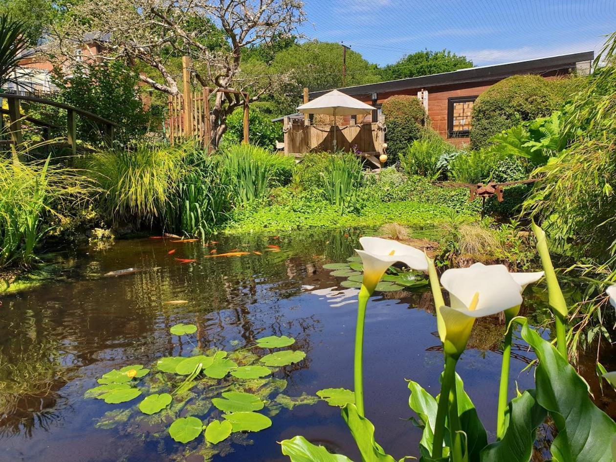 רייד 'Monktonmead Lodge' In Secluded Setting, With Private Indoor Pool. מראה חיצוני תמונה