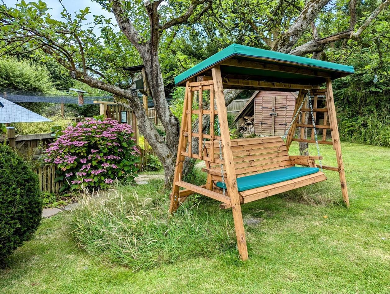 רייד 'Monktonmead Lodge' In Secluded Setting, With Private Indoor Pool. מראה חיצוני תמונה